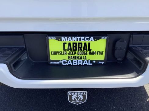 Used 2023 RAM 1500 Big Horn AWD/4WD image 32
