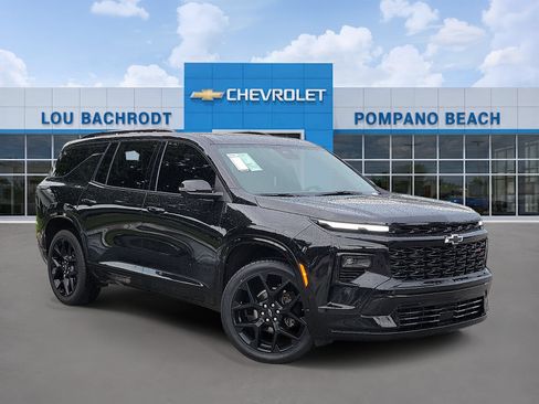 Used 2024 Chevrolet Traverse RS w/ LPO, Floor Liner Package FWD image 1