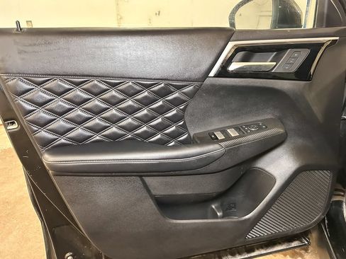 Used 2023 Mitsubishi Outlander SEL Black Edition AWD/4WD image 25