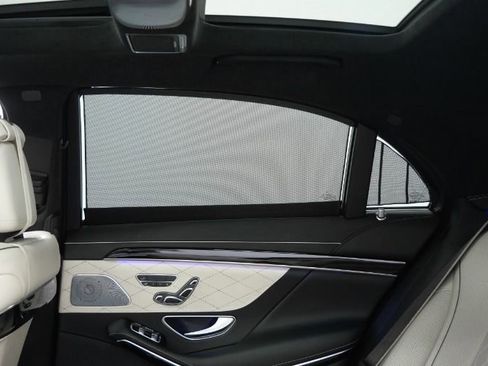 Used 2017 Mercedes-Benz S 550 4MATIC Sedan image 22