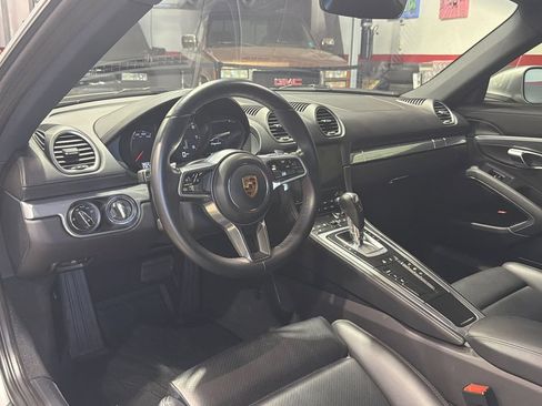 Used 2024 Porsche 718 Cayman RWD image 59