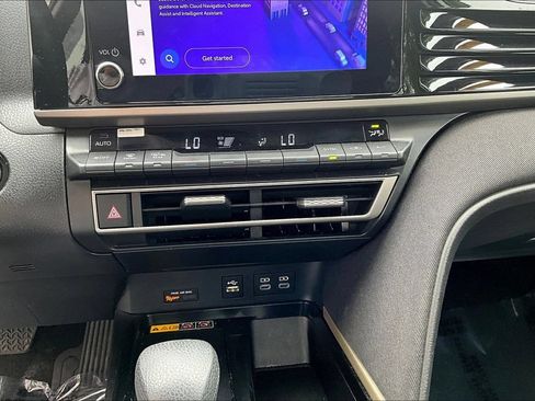 Used 2025 Toyota Camry LE FWD image 15