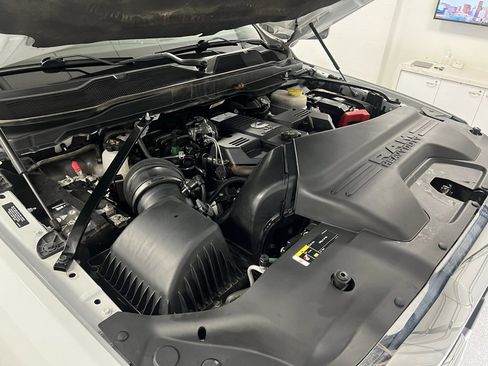 Used 2022 RAM 2500 Tradesman w/ Chrome Appearance Group image 59