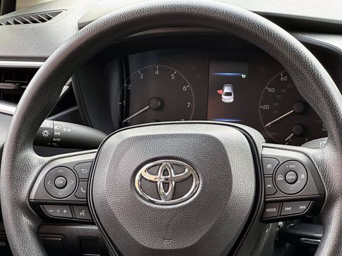 Used 2023 Toyota Corolla LE w/ Carpet Mat Package (TMS) FWD image 19