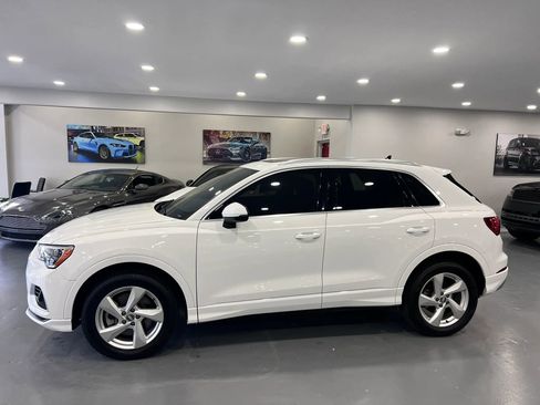 Used 2020 Audi Q3 2.0T Premium AWD/4WD image 4