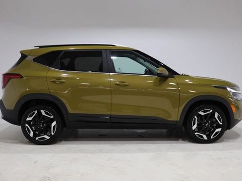 Used 2024 Kia Seltos SX w/ SX Sunroof Package AWD/4WD image 9