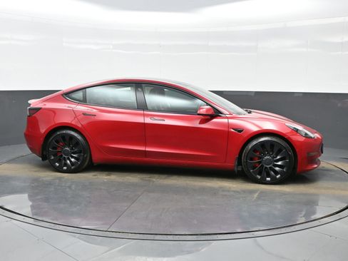 Used 2022 Tesla Model 3 Performance image 7
