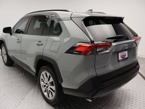 Used 2023 Toyota RAV4 XLE Premium FWD image 11