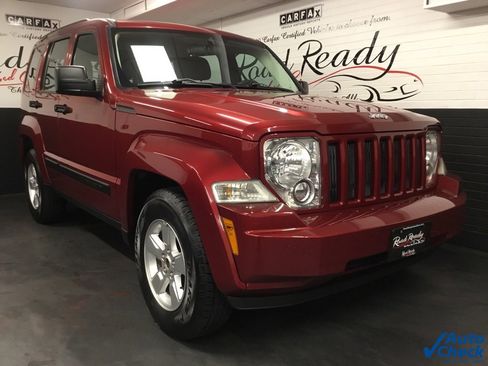 Used 2011 Jeep Liberty Sport image 3