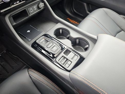 Certified 2025 Honda Pilot TrailSport image 40