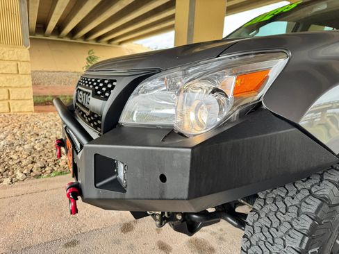 Used 2011 Lexus GX 460 w/ Convenience Pkg AWD/4WD image 8