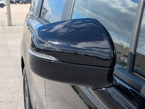 Certified 2025 Kia Carnival EX image 14