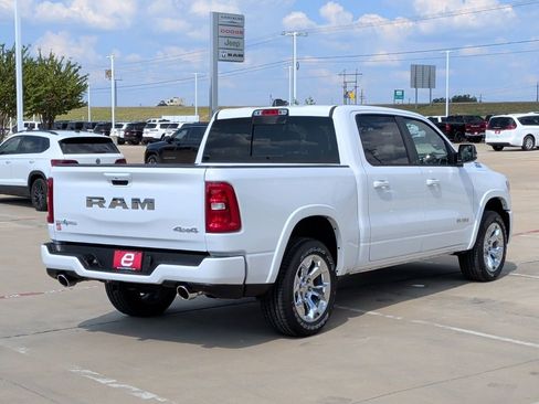 New 2026 RAM 1500 4x4 Crew Cab image 8