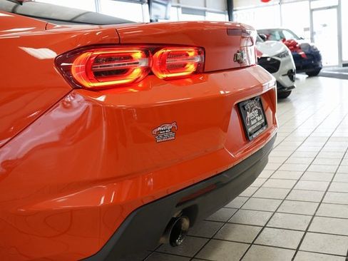 Used 2019 Chevrolet Camaro LT image 13
