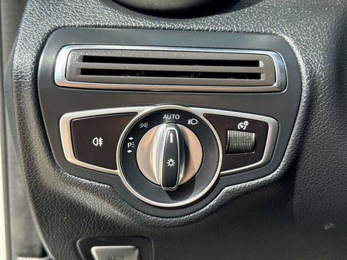 Used 2020 Mercedes-Benz C 300 Sedan image 26