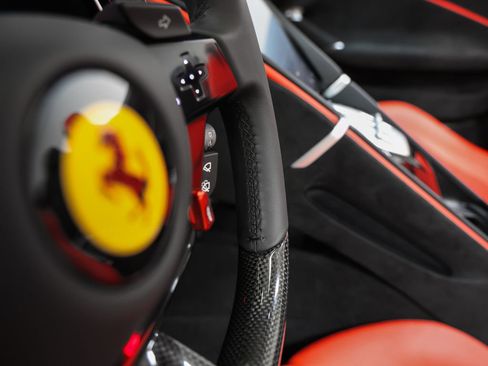 Certified 2025 Ferrari Roma Spider RWD image 54