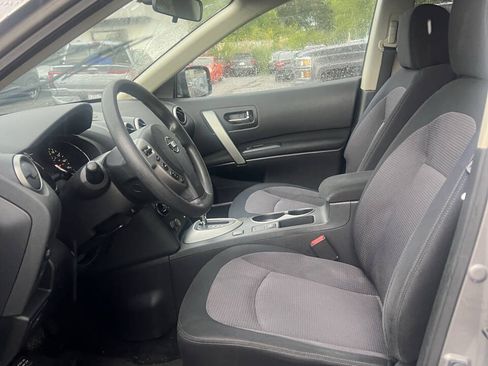 Used 2013 Nissan Rogue SV FWD image 10
