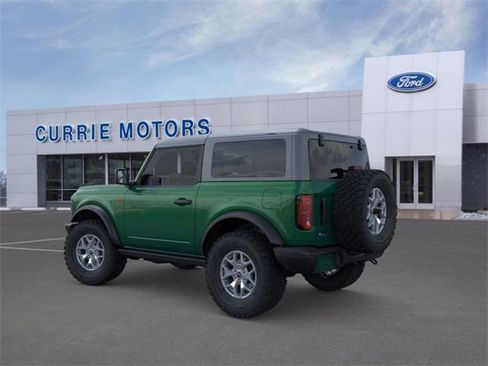New 2025 Ford Bronco Badlands image 4