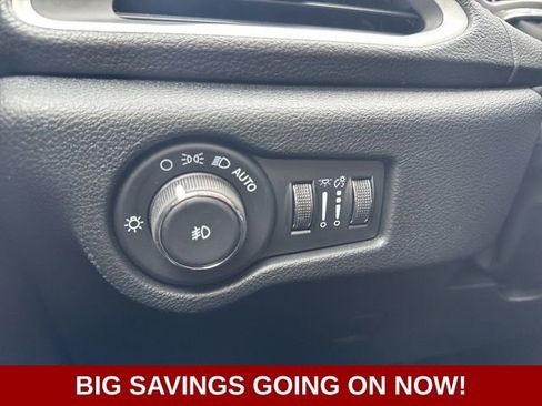 New 2026 Chrysler Pacifica Select w/ S Appearance Package image 29