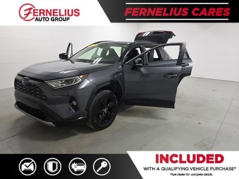 Used 2019 Toyota RAV4 XSE image 10