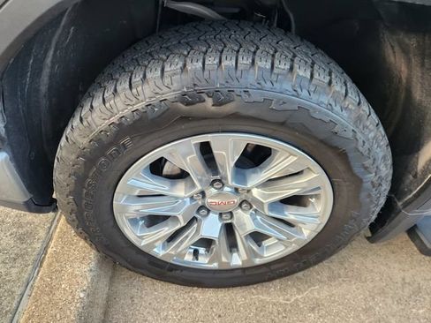 Used 2026 GMC Sierra 1500 Denali w/ Technology Package AWD/4WD image 8