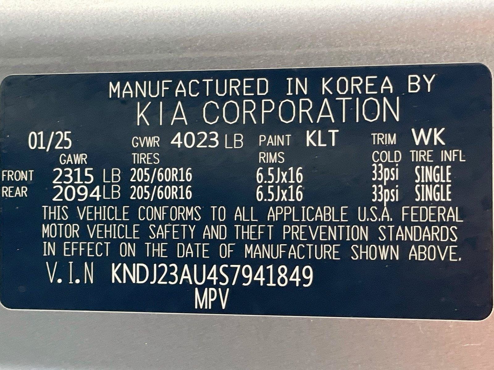 Certified 2025 Kia Soul LX w/ LX Technology Package FWD image 33