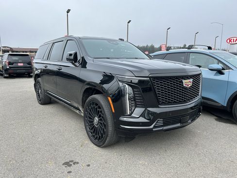 Certified 2025 Cadillac Escalade ESV Sport w/ Touring Package image 3