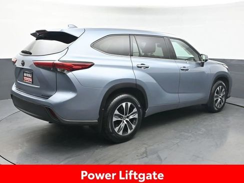 Certified 2022 Toyota Highlander XLE image 7