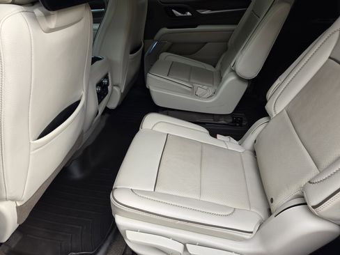 Used 2021 GMC Yukon XL Denali w/ Denali Ultimate Package image 21