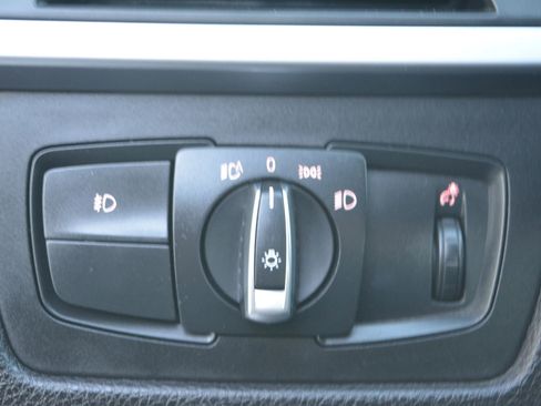 Used 2018 BMW 330i Sedan image 25