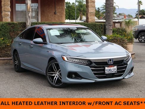 Used 2022 Honda Accord Touring image 2