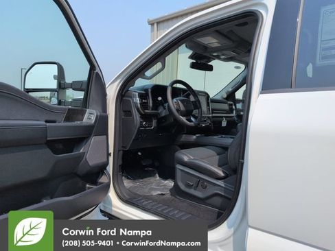 New 2026 Ford F350 Lariat w/ Black Appearance Package AWD/4WD image 9
