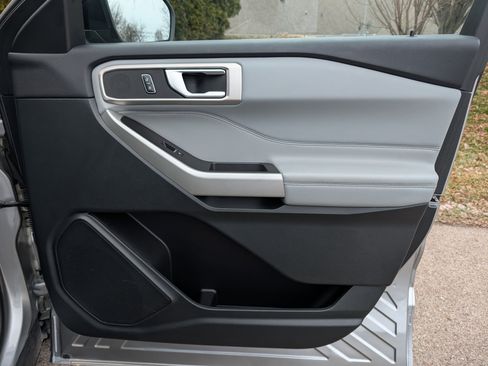 Used 2023 Ford Explorer XLT w/ Equipment Group 202A image 35