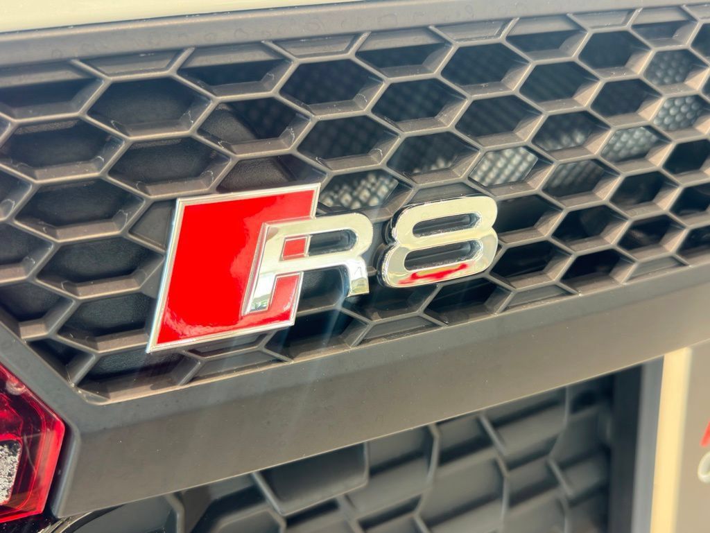 Used 2022 Audi R8 V10 performance RWD image 29