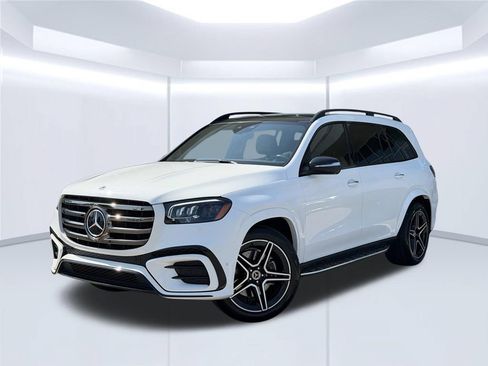 Used 2024 Mercedes-Benz GLS 450 4MATIC image 1