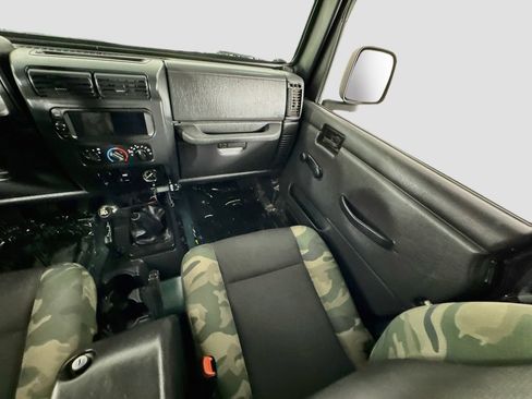 Used 2005 Jeep Wrangler X w/ Willys Edition Group AWD/4WD image 16