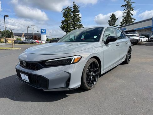Used 2025 Honda Civic Sport image 4