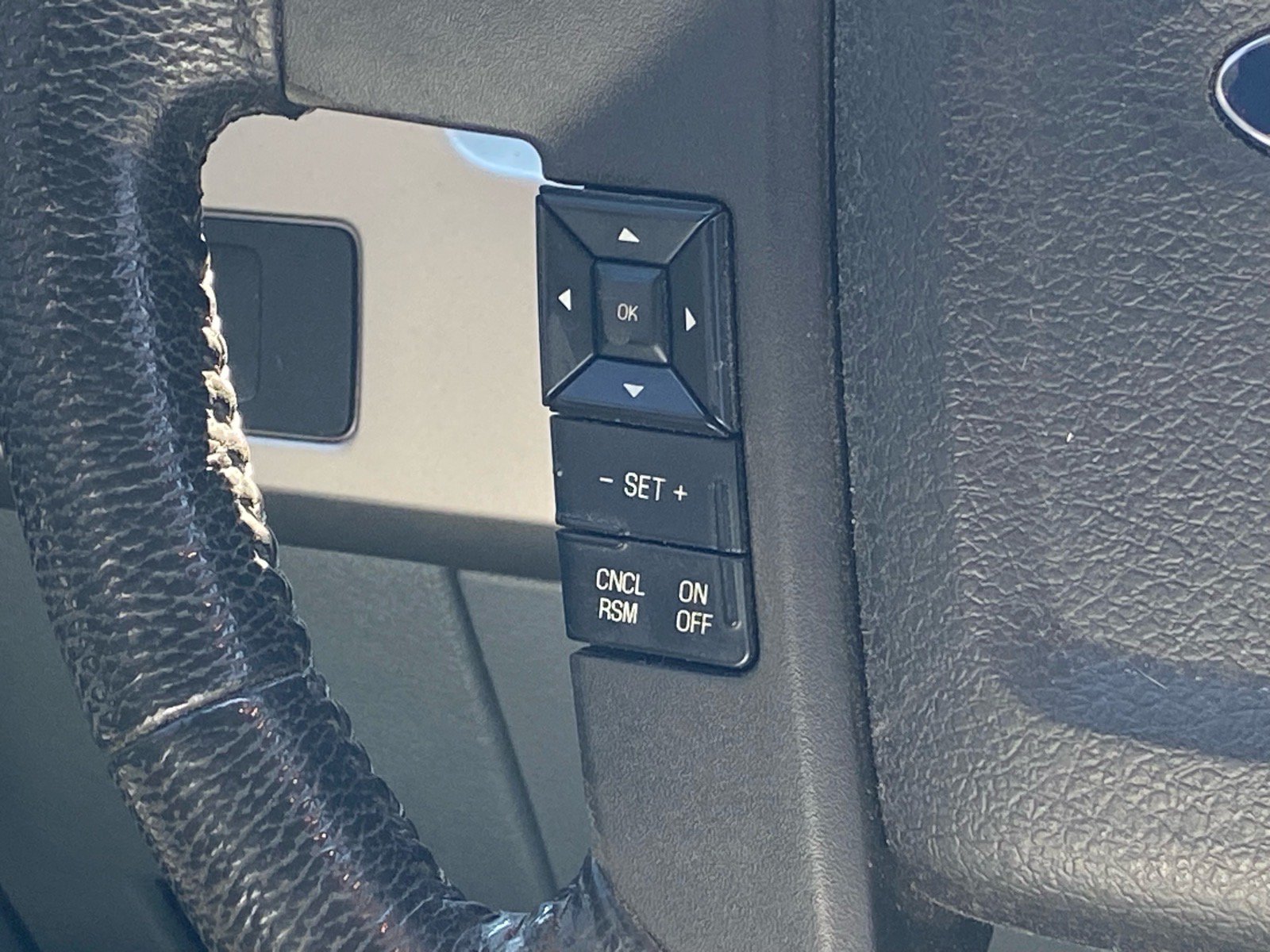 Used 2013 Ford F150 Lariat w/ Luxury Equipment Group AWD/4WD image 8