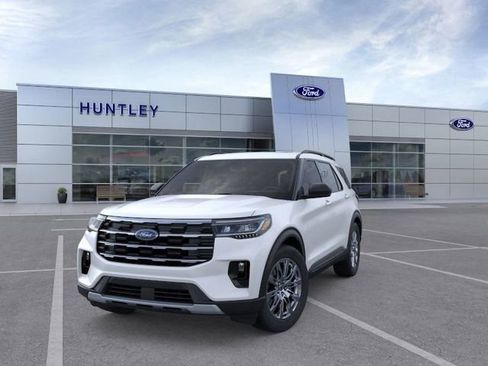 New 2026 Ford Explorer Active w/ Active Comfort Package image 2
