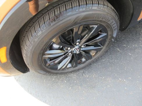 Certified 2024 Buick Envista Sport Touring w/ Convenience I Package FWD image 14