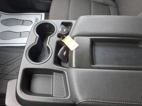 Used 2025 Chevrolet Silverado 2500 Custom w/ Custom Convenience Package image 17