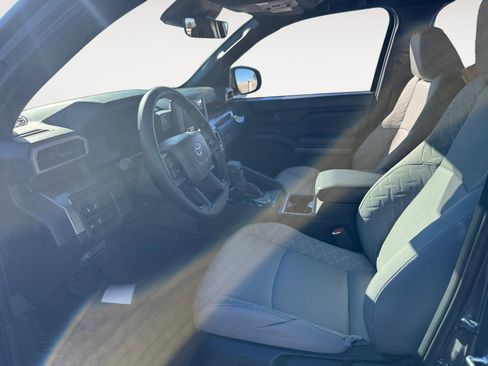 New 2026 Toyota Tacoma SR5 image 34