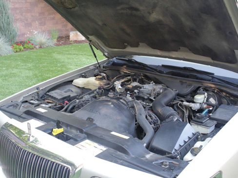 Used 1997 Lincoln Town Car Signature RWD image 51