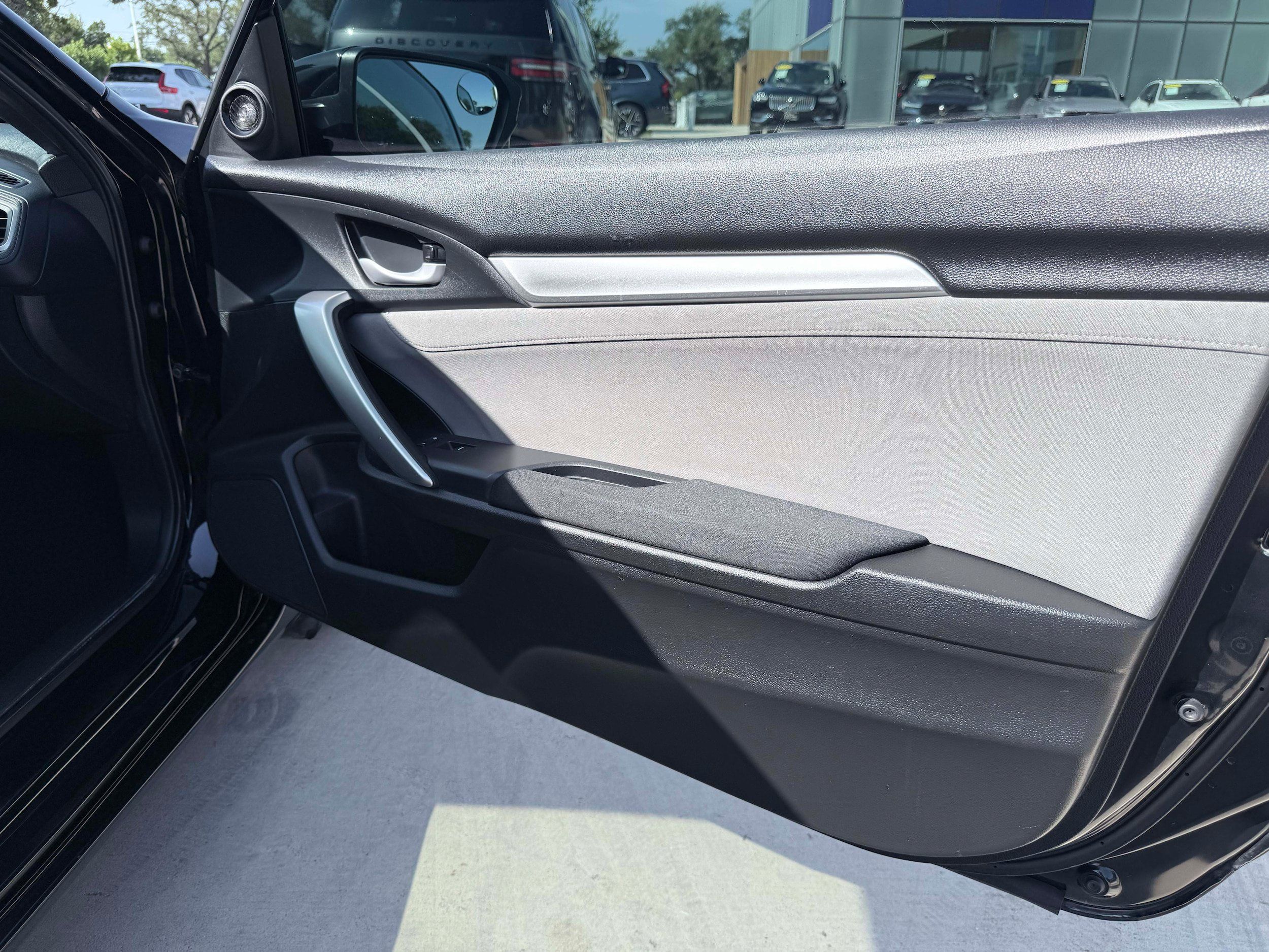 Used 2017 Honda Civic EX-T image 13