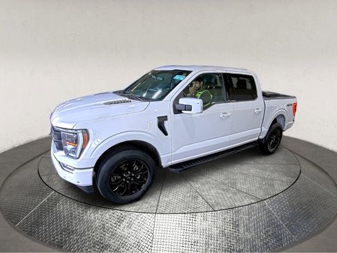 Used 2022 Ford F150 Lariat w/ Equipment Group 502A High AWD/4WD image 3