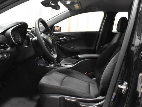 Used 2023 Chevrolet Malibu LS FWD image 3