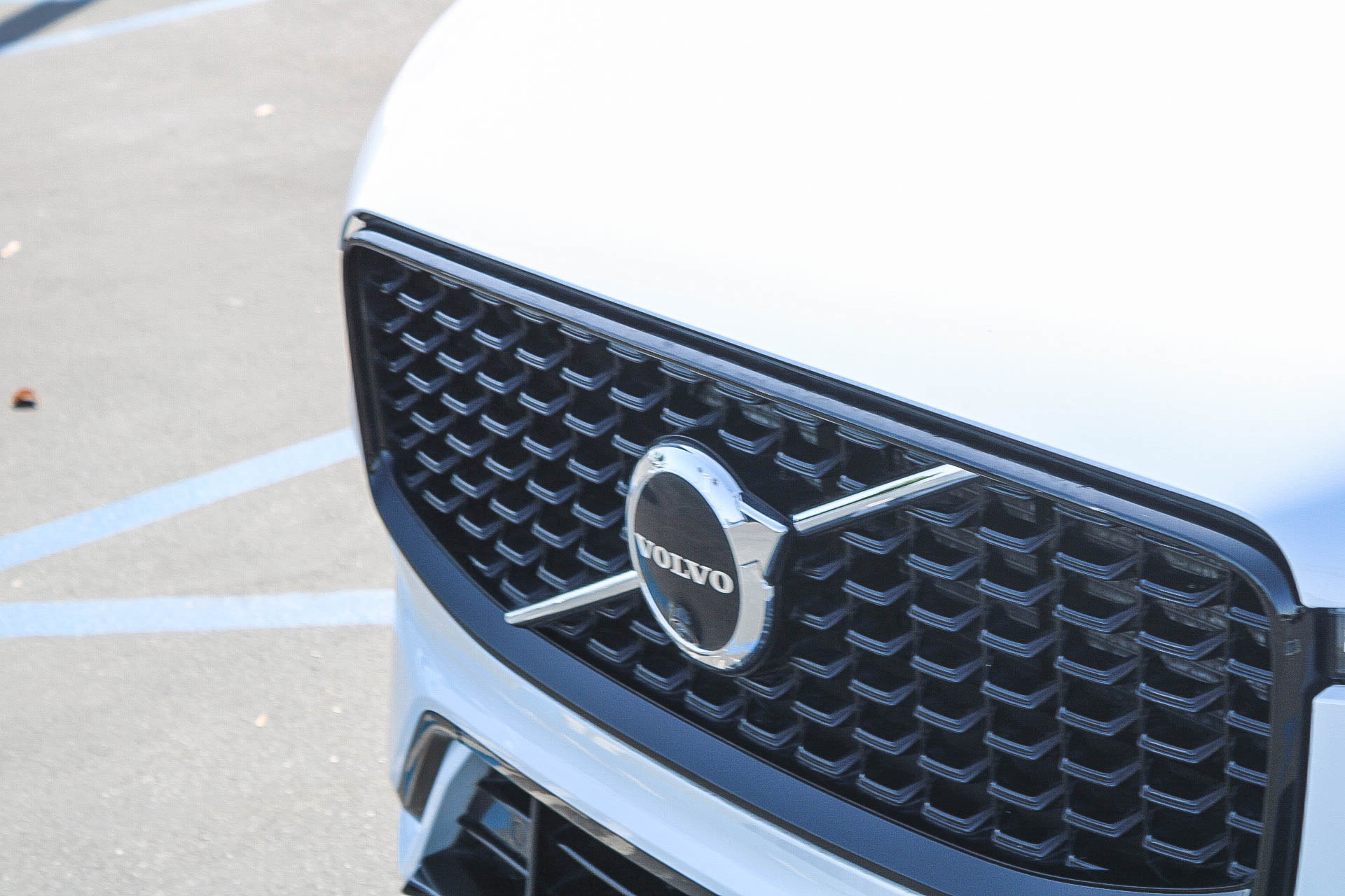 Used 2023 Volvo XC60 B5 Plus w/ Protection Package AWD/4WD image 6