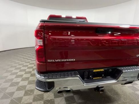 Used 2024 Chevrolet Silverado 1500 LT AWD/4WD image 7