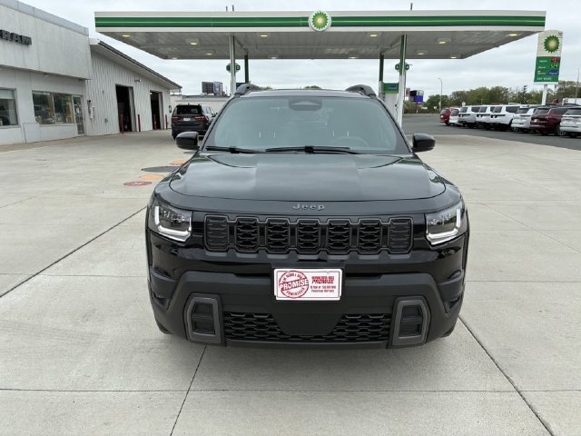 Used 2026 Jeep Cherokee Limited AWD/4WD image 3