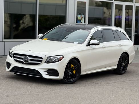 Used 2020 Mercedes-Benz E 450 4MATIC Wagon image 2